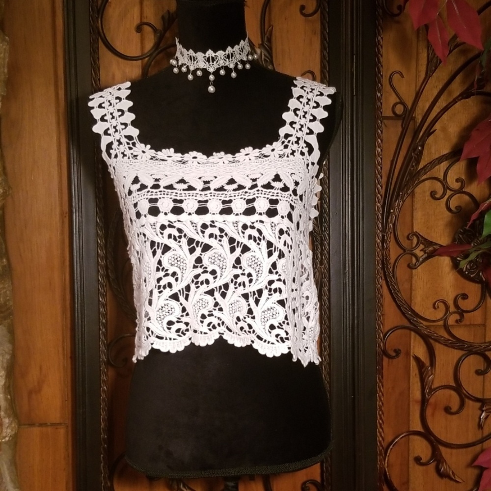 Dulcie Crochet Crop Top